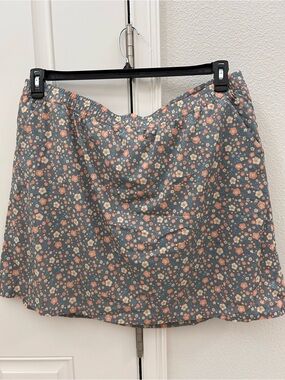 Pacific Trail Blue Floral Mini Skort with Peach Accents